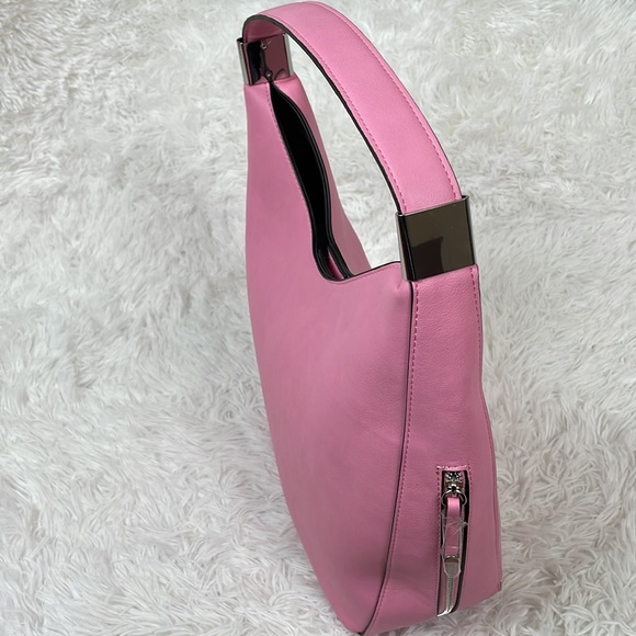 ALFANI ~ Bangle Faux-Leather Hobo ~ Pink Shell Silver ~ NWT! - Picture 2 of 12